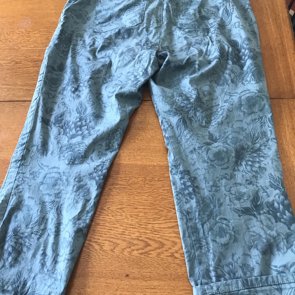 Decomcracy woman’s Capri/long pant 14 - muted blue/gray